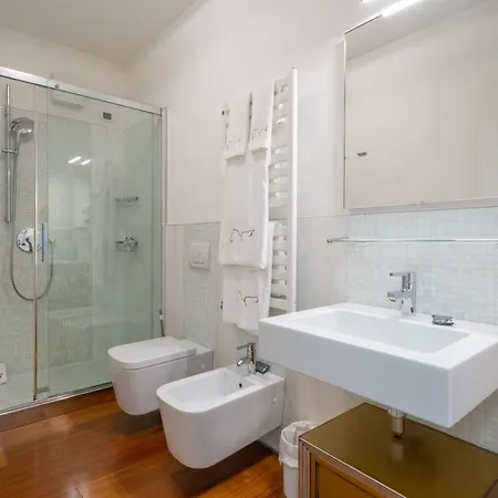 Apartment San Nicolo Canal View Venedig